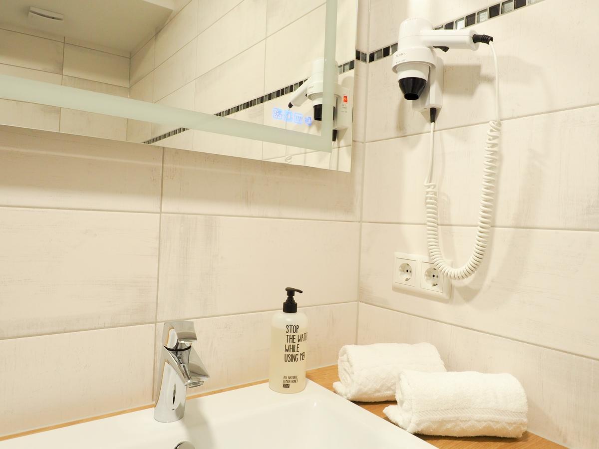 Wein Erlebnis Hotel Maimuehle 페를 외부 사진